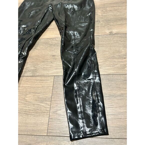 SPANX faux leather leggings - Picture 6 of 11